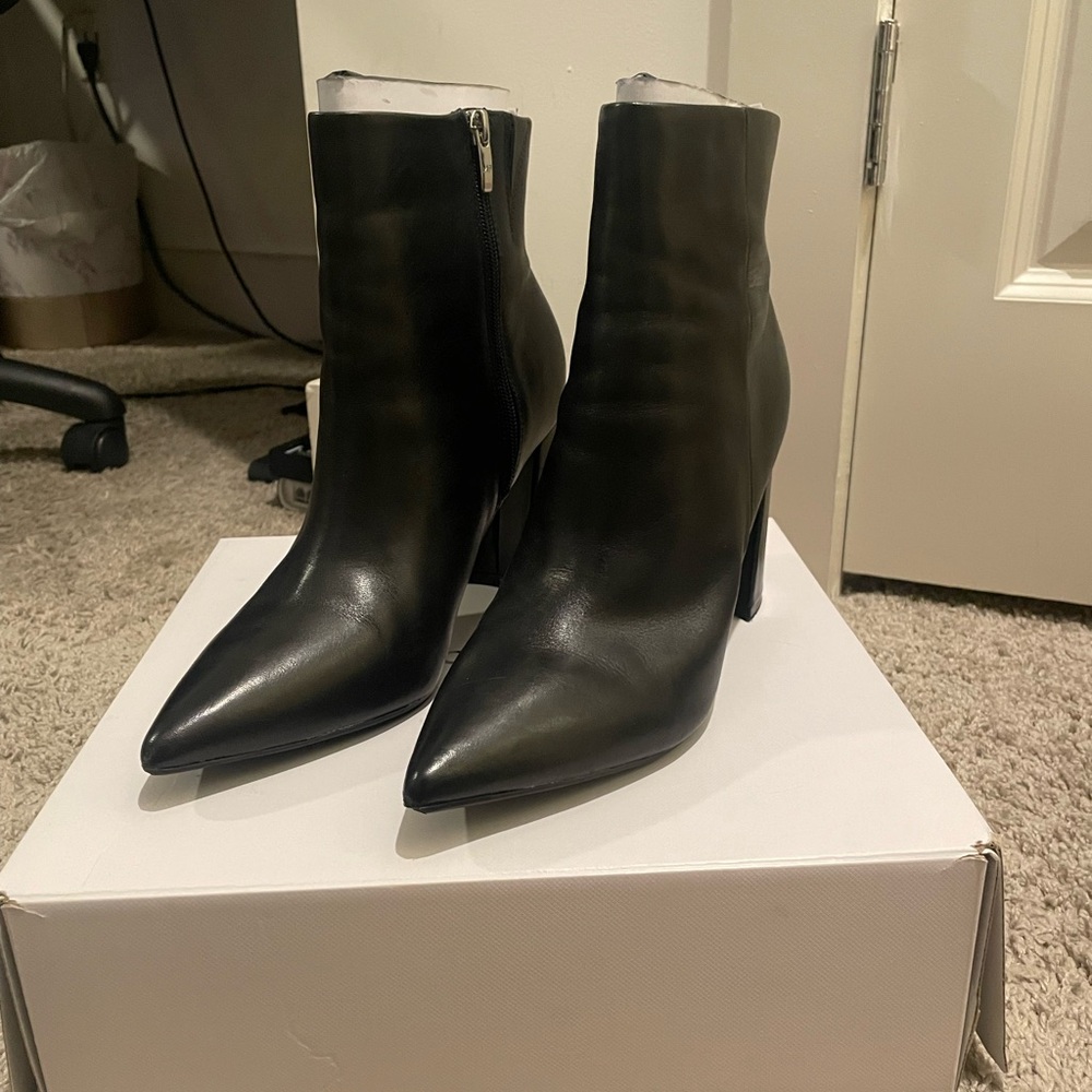 Marc Fisher Black Leather Heeled Boots